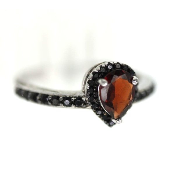 925 STERLING 3 stacking rings ruby red and black CZ's 7.4 grams Size 6 NOS - Picture 5 of 11